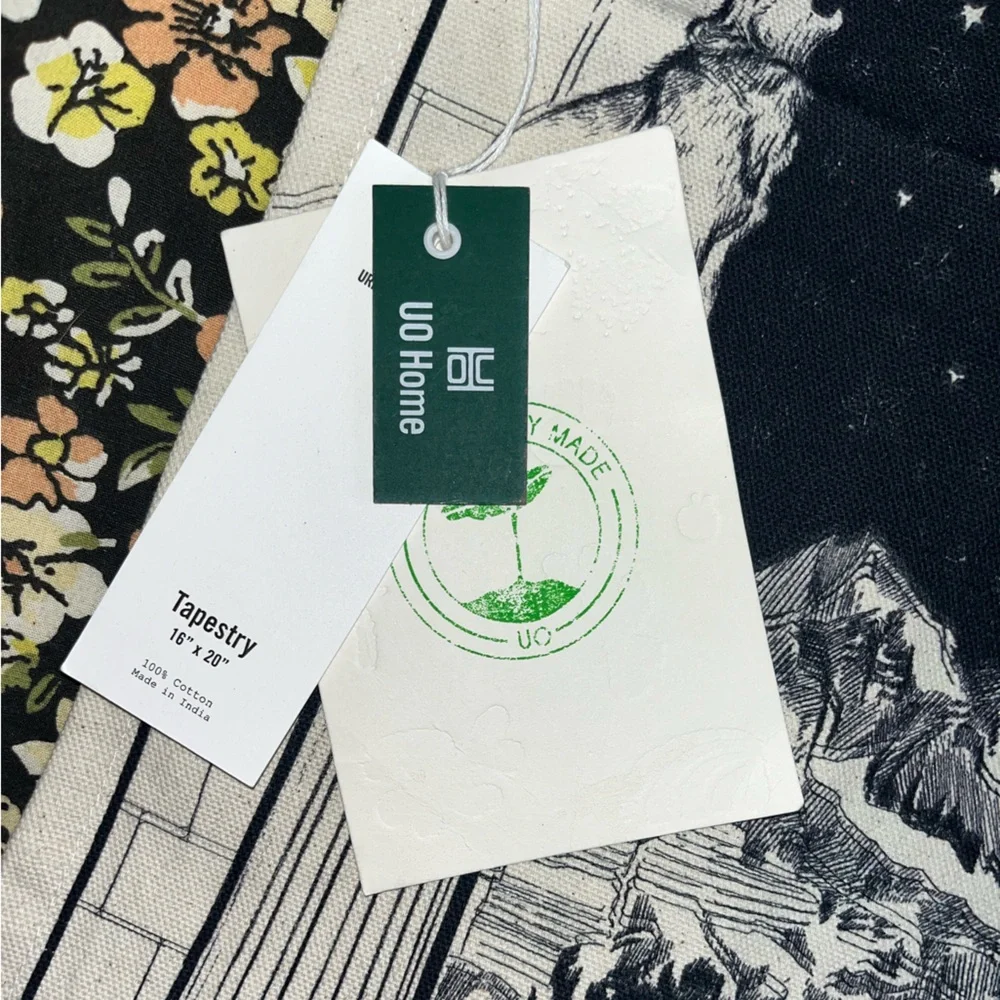 Urban Outfitters UO HOME Celestial Moon Tapestry NEW NWT